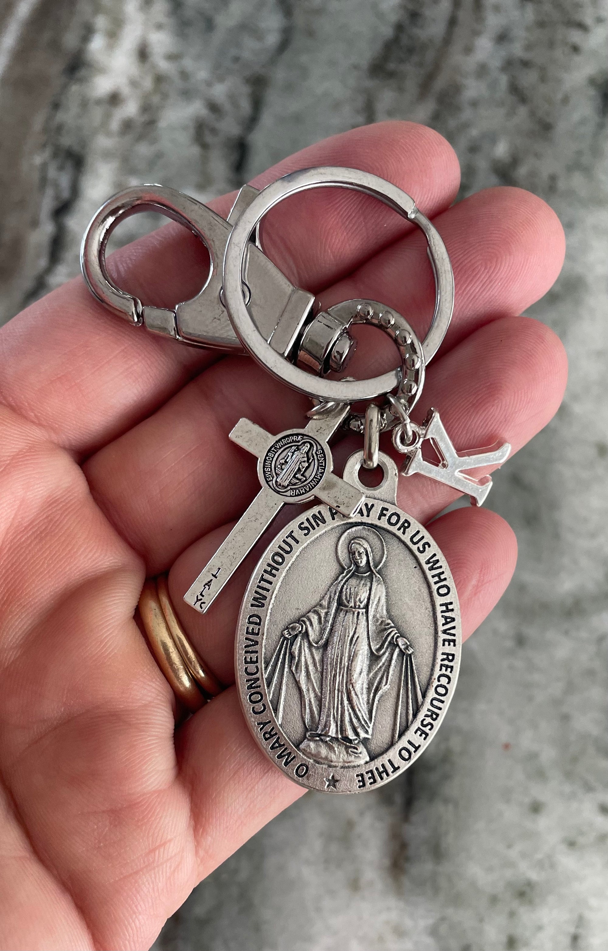 Miraculous Mary Keychain – Catholic Religious Medal & Crucifix