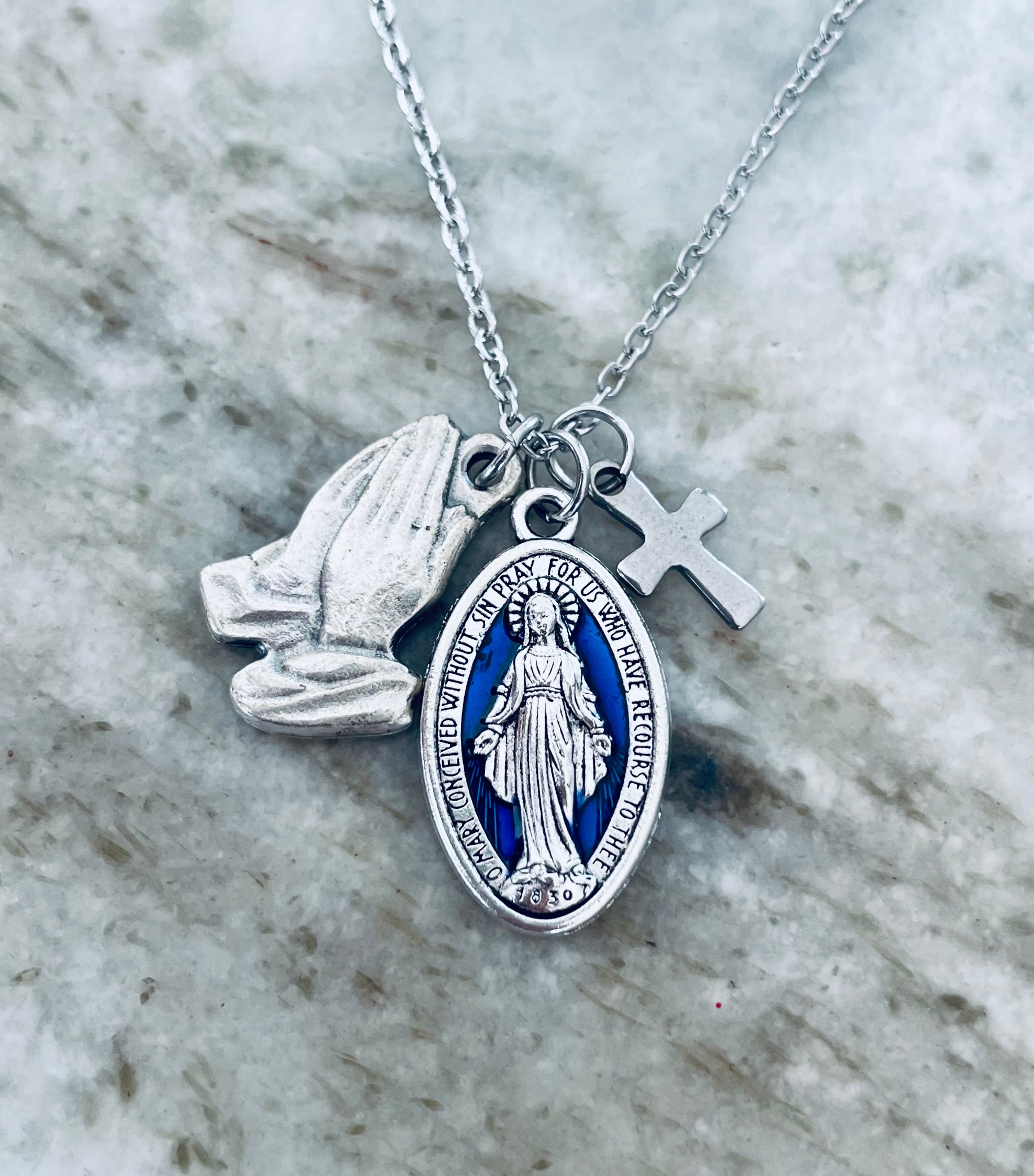 Miraculous Medal Necklace – Virgin Mary Religious Medal | Jules Obsession