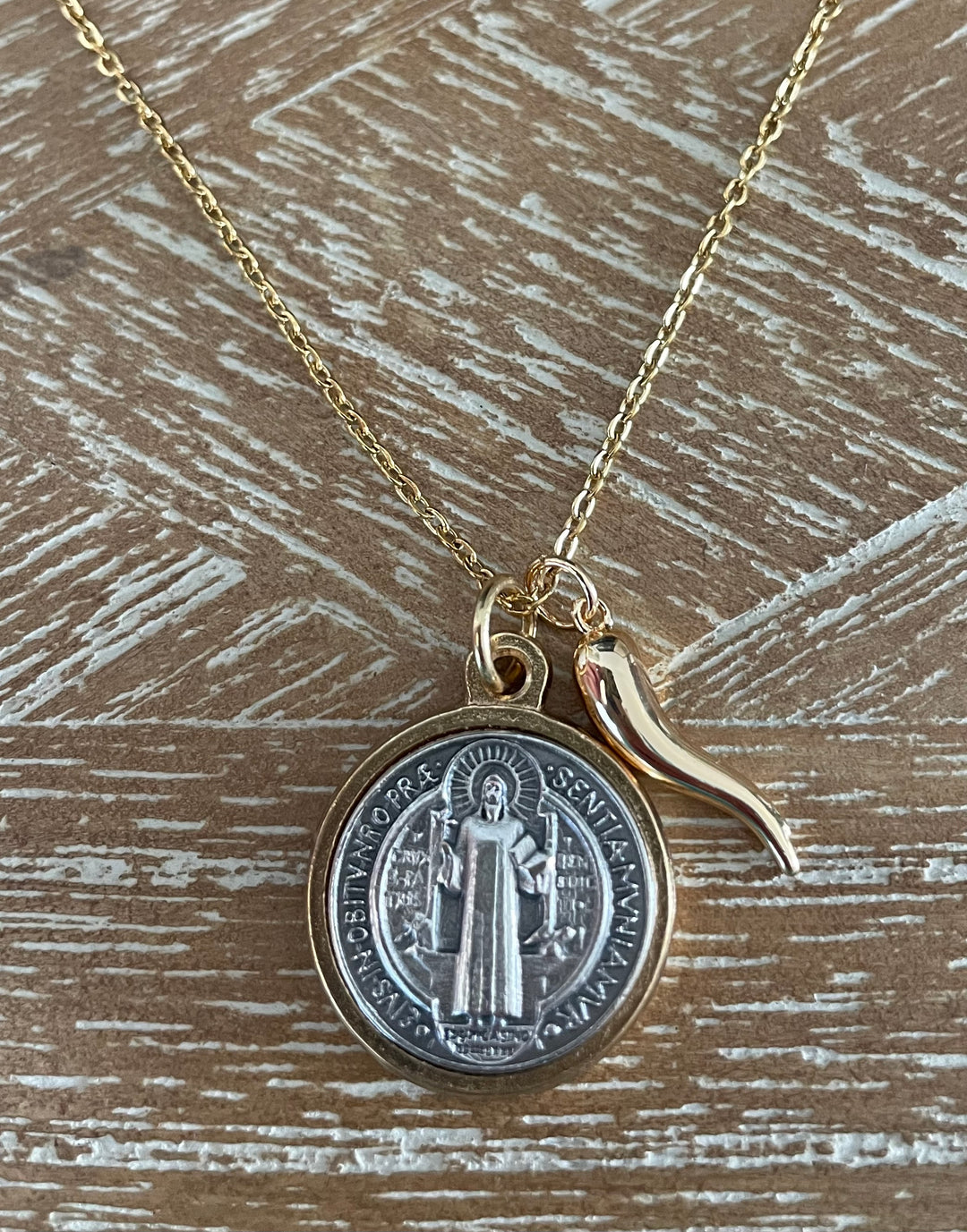 St Benedict Medal Necklace with Italian Horn Charm – Gold Catholic Pendant, Personalized Birthstone, Protection Jewelry
