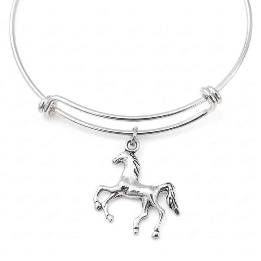Horse Charm Bracelet – Silver Expandable Bangle with Galloping Horse – Equestrian Jewelry Gift for Women & Girls