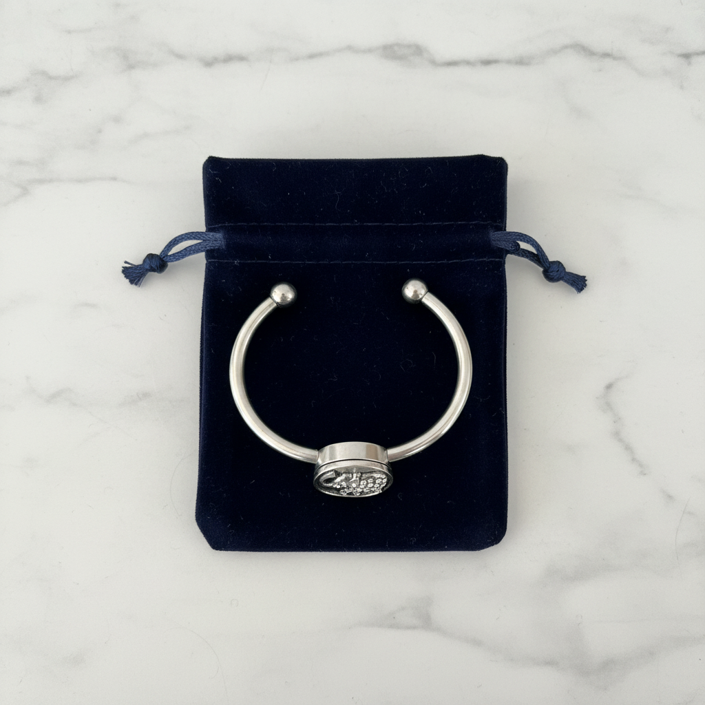 Elephant snap bracelet gift-ready in dark velvet jewelry pouch – surgical stainless steel cuff bracelet by Jules Obsession