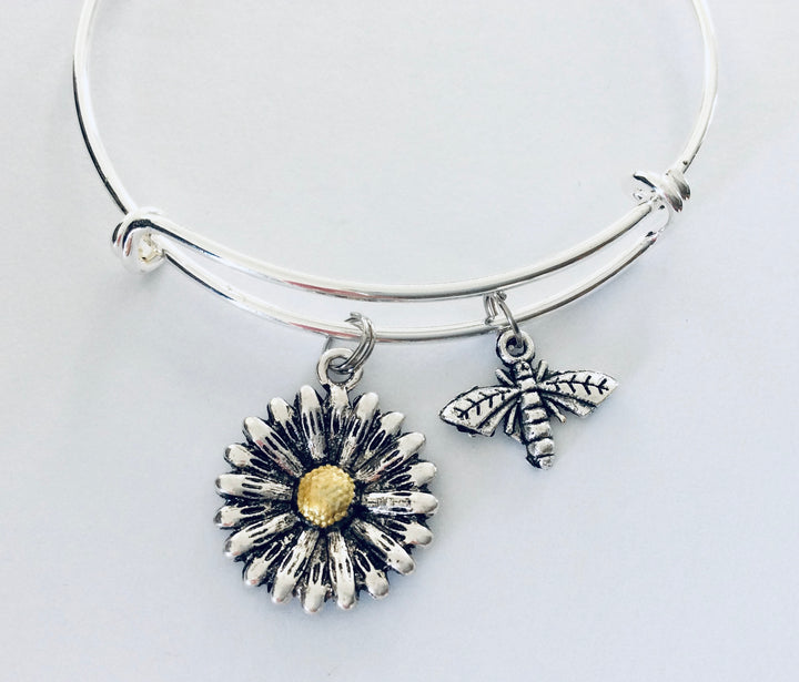 Daisy Charm Bracelet