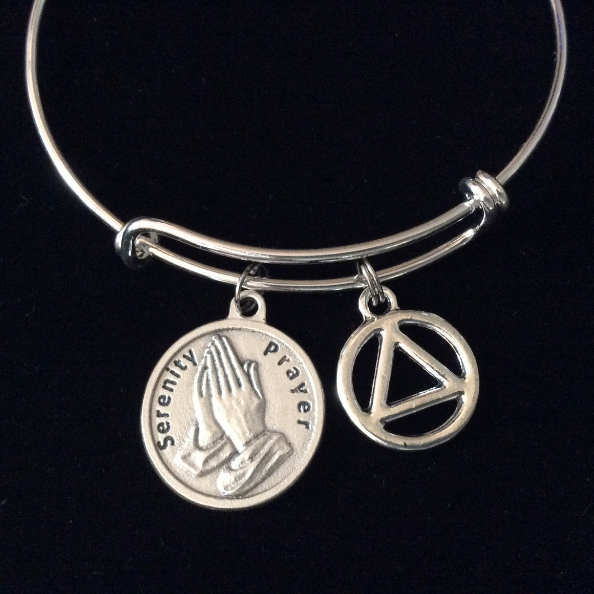 Serenity Prayer AA Silver Expandable Charm Bracelet Adjustable Wire Bangle Inspirational Meaningful Recovery Gift Alcoholics Anonymous