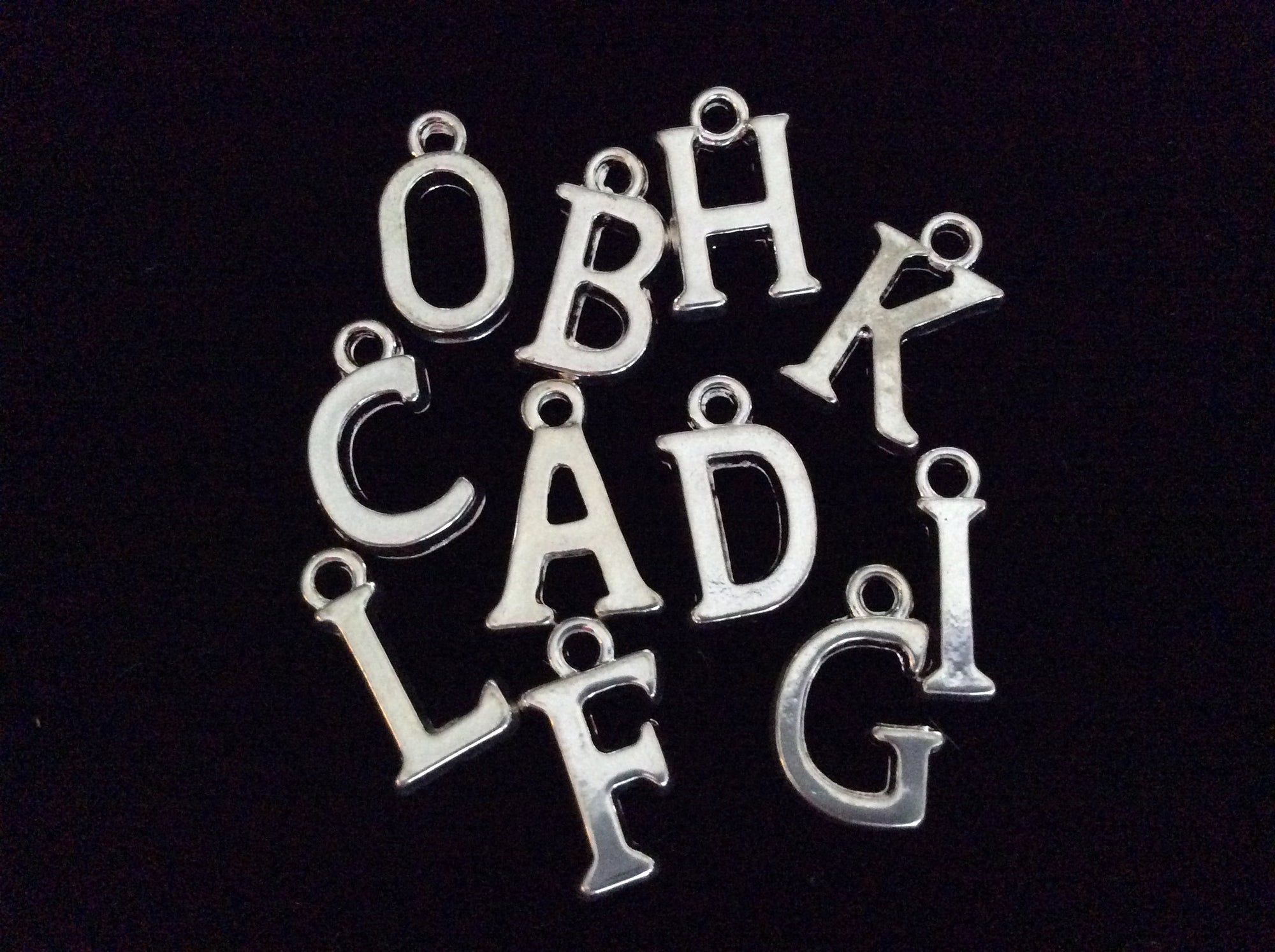 Football Mom Keychain – Personalized Key Ring with Helmet, Engraved Pendant & Initial Charm