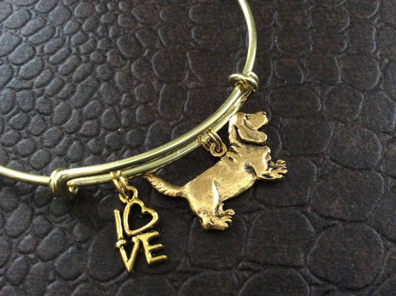 Beagle Dog Charm on a Gold Expandable Bracelet