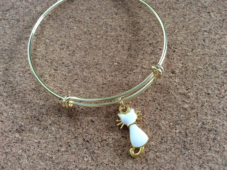 Adorable Cat Charm Bracelet Expandable Adjustable Gold Wire Bangle One Gift Kitten white